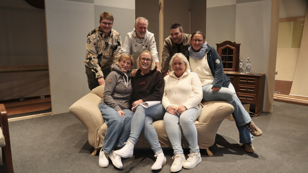 Ensemble bei den Proben zu "Ich seh Dich nicht, ich hör Dich nicht!"